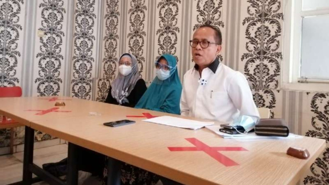 Mantan Karyawan BCA yang salah transfer Nur Chuzaimah.