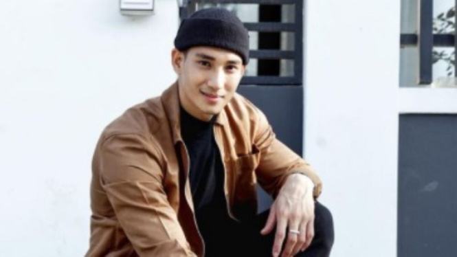 Aktor Myanmar, Paing Takhon