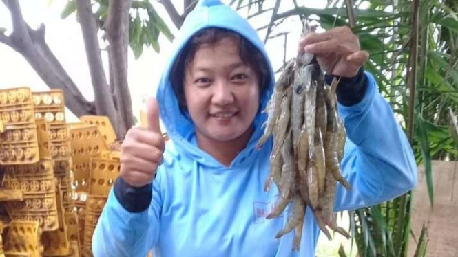 Yeni Rahayu (40 tahun) pembudidaya Udang.