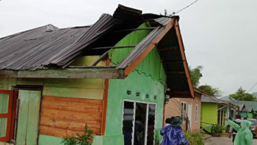 Angit puting beliung terjang Kabupaten Tapanuli Utara