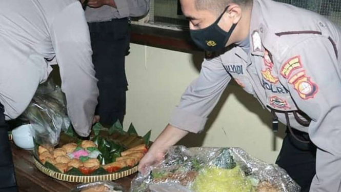 Syukuran sunatan JM pelaku pelecehan seksual terhadap karyawan