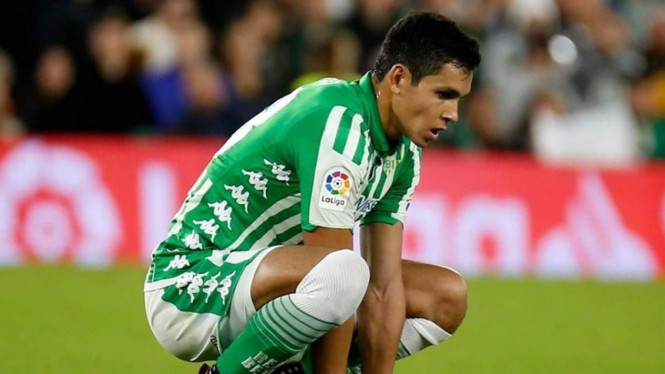 Bek Real Betis, Aissa Mandi