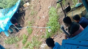 Lokasi penambangan emas yang longsor di kawasan tambang emas PT PSU di Desa Simpang Dua, Kemukiman Manggamat, Kecamatan Kluet Tengah, Kabupaten Aceh Selatan, Selasa, 16 Maret 2021.