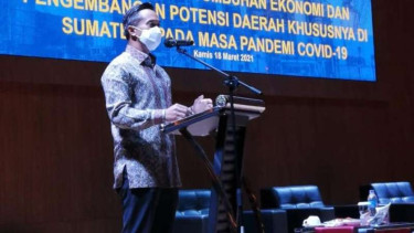 Wakil Ketua Umum Kadin Indonesia Anindya Bakrie dalam forum Silaturahmi dan Dialog Ketua Umum Kadin Provinsi se-Sumatera di Hotel Aston, Batam, Kepulauan Riau, Kamis, 18 Maret 2021.