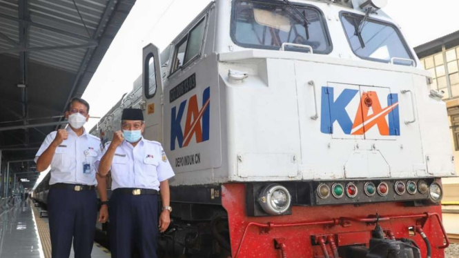 Komisaris Utama PT KAI Said Agil Siradj dan Dirut KAI Didiek Hartantyo.