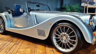 Mobil Morgan Plus Six