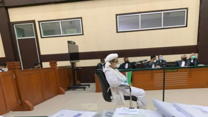 Habib Rizieq Shihab saat membacakan eksepsi di PN Jakarta Timur 