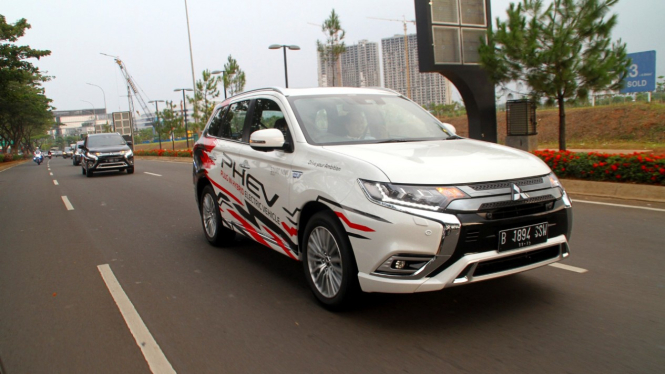 Mitsubishi Outlander PHEV