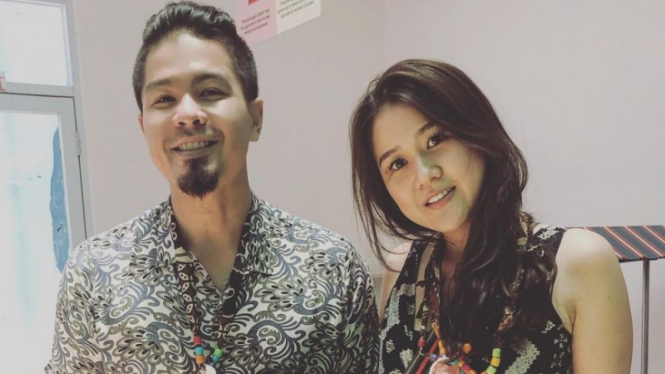 Bams eks Samsons dan Mikhavita Wijaya.