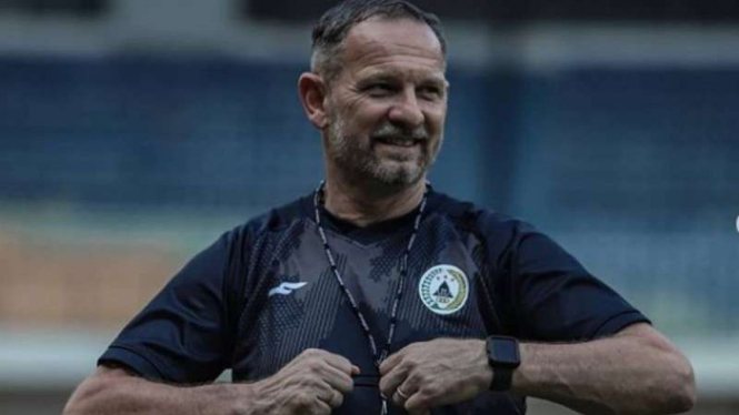 Pelatih PSS Sleman, Dejan Antonic.