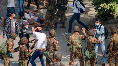 VIVA Militer: Aksi represif tentara Myanmar terhadap demonstran anti-militer