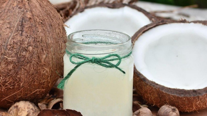 Manfaat Minyak Kelapa