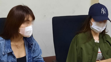 Dua perempuan yang jadi korban filler payudara abal-abal lapor polisi.