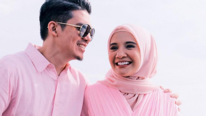 Irwansyah dan Zaskia Sungkar.