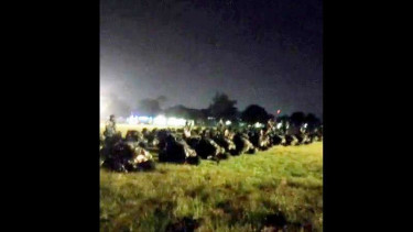 VIVA Militer: Pasukan Yonif MR 413/Bremoro gelar sujud syukur