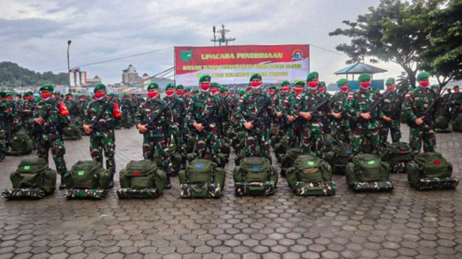 VIVA Militer: Satgas Pamtas RI-Papua Nugini dari Yonif131/Braja Sakti