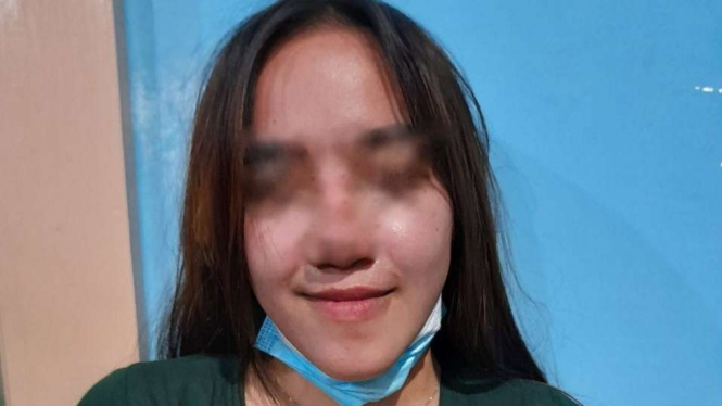 Mucikari cantik berinisial CM
