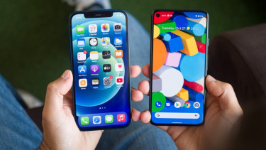 Google Pixel 5 vs iPhone 12.