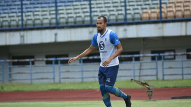 Bek Persib Bandung, Supardi Nasir.