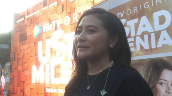 Prilly Latuconsina.