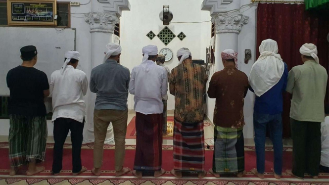 Jemaah Tarekat Naqsabandiyah Al Kholidiyah Jalaliyah di Deli Serdang.