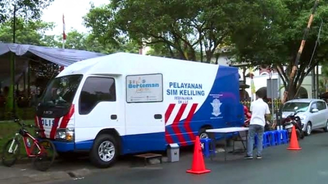 Mobil SIM Keliling