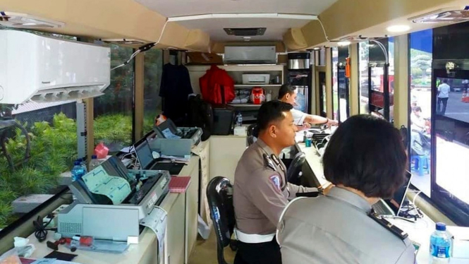 Mobil SIM Keliling