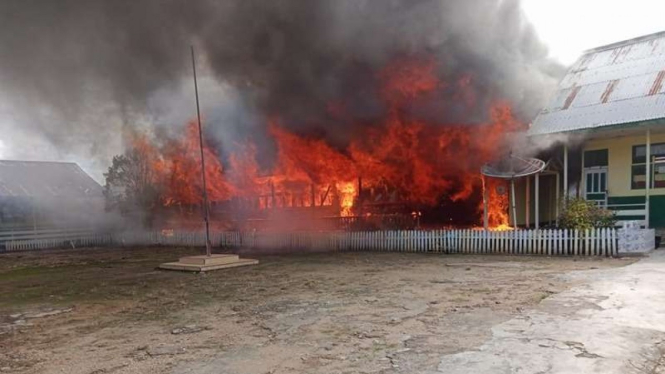 Sekolah Dasar (SD) di Jambi kebakaran
