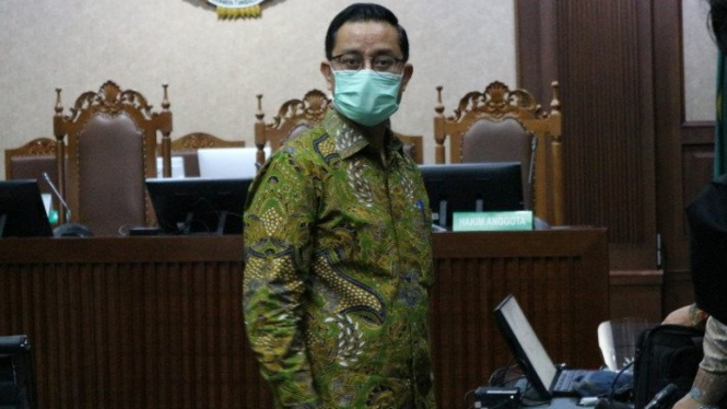 Eks Mensos Juliari Batubara dalam persidangan