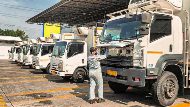 Ilustrasi servis truk