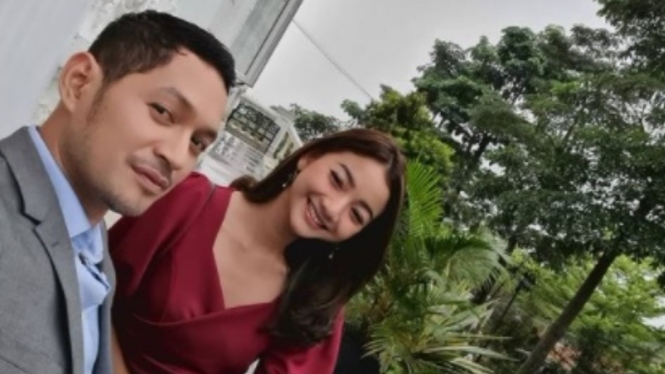 Evan Sanders dan Glenca Chysara