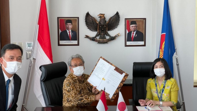  Dubes RI untuk Jepang, Heri Akhmadi. (tengah)
