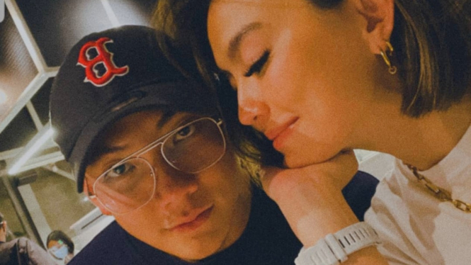 Agnes Monica dekat dengan Adam Rosyadi