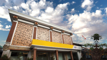 Gedung Bank Mandiri Taspen