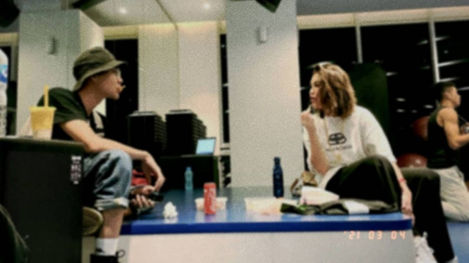 Agnez Mo dan Adam Rosyadi