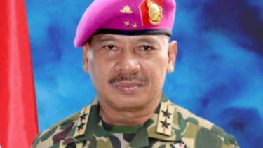 VIVA Militer: Mayjen TNI Mar (Purn.) Buyung Lalana saat menjadi Dankormar