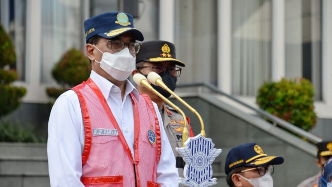 Menteri Perhubungan Budi Karya Sumadi