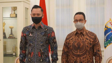 Agus Harimurti Yudhoyono bertemu Gubernur DKI Anies Baswedan.