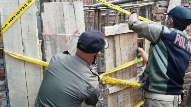 pembangunan Masjid Ahmadiyah di Kampung Nyalindung disegel