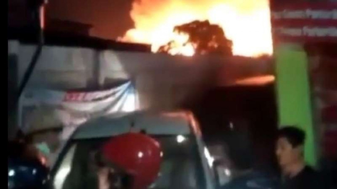 Kebakaran permukiman di Kapuk Muara