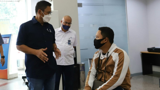 Wadirut BRI Catur Budi Harto berkunjung ke KC Bogor Dewi Sartika (12/5)