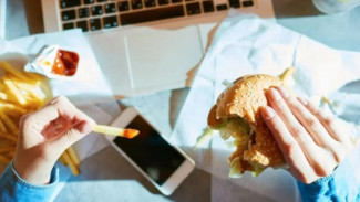 Ini yang Akan Terjadi Jika Mengonsumsi Makanan Cepat Saji