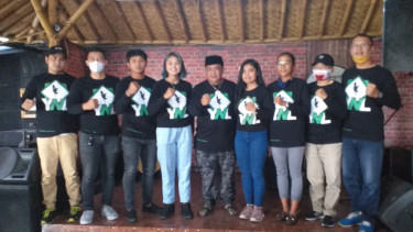 Pelepasan pesepeda dan pelatih ISSI Jabar