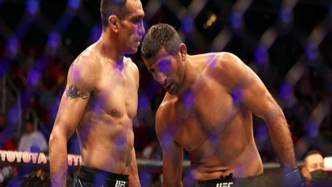 Tony Ferguson setelah menghadapi Beneil Dariush di UFC 262