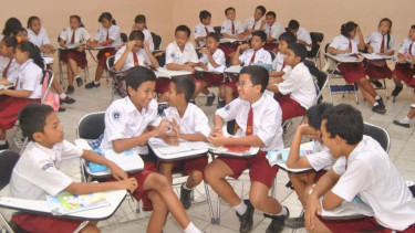 Siswa Sekolah Dasar sedang melakukan diskusi (ilustrasi)