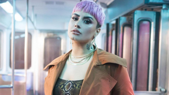 Demi Lovato.