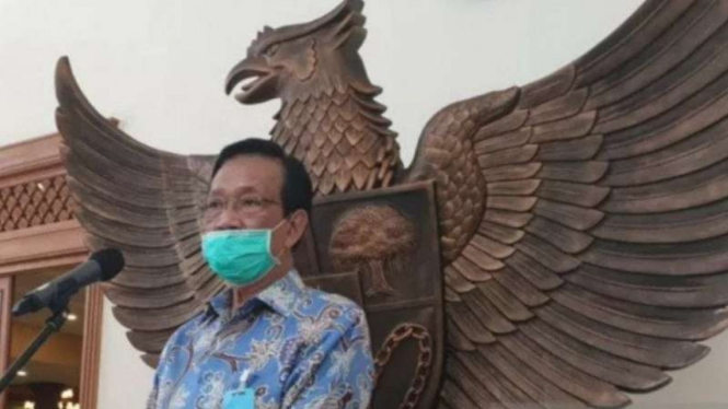 Gubernur Daerah Istimewa Yogyakarta Sri Sultan Hamengku Buwono X