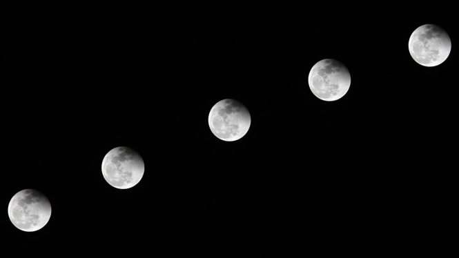 Gerhana Bulan Total.
