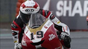 Pembalap Indonesia di Moto3, Andi Farid Izdihar alias Andi Gilang. 