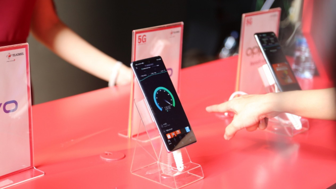 Ilustrasi ponsel 5G.